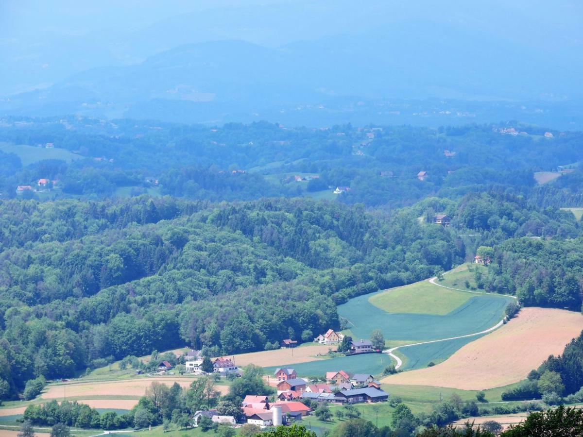 Gaestezimmer Klopfer Sankt Johann im Saggautal Buitenkant foto