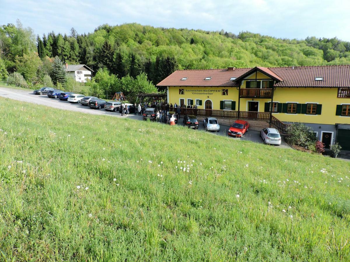 Gaestezimmer Klopfer Hotel Sankt Johann im Saggautal Buitenkant foto